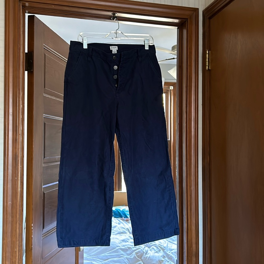 J crew wide legged casual slightly cropped pant. Size 29. Excellent condition.